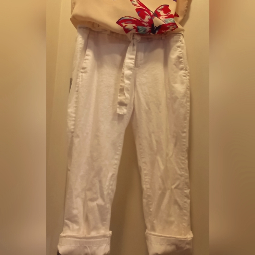 Bannana Republic White Capris